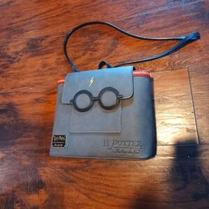 Uber RARE Harry Potter Gryffindor Gray Crossbody Purse Mini Backpack